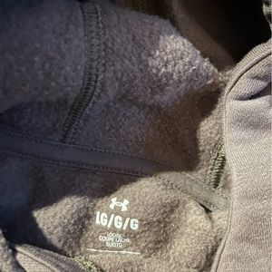 Under Armour hoodie size large